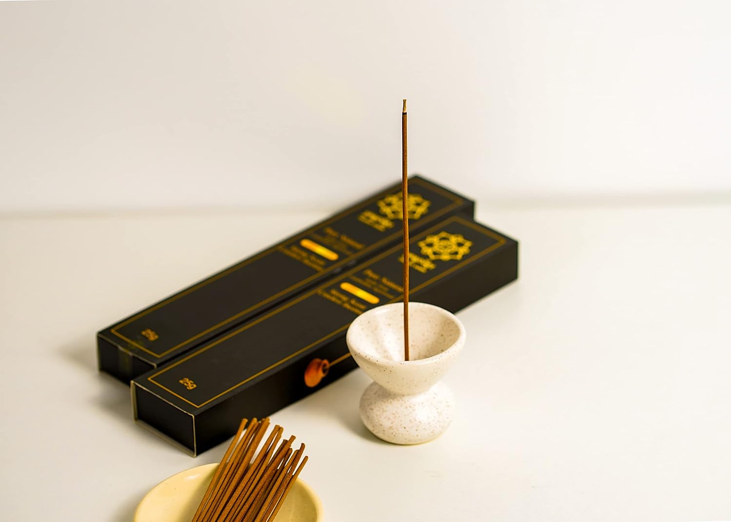 Agarwood Oud Incense Sticks - 25g Natural Scented