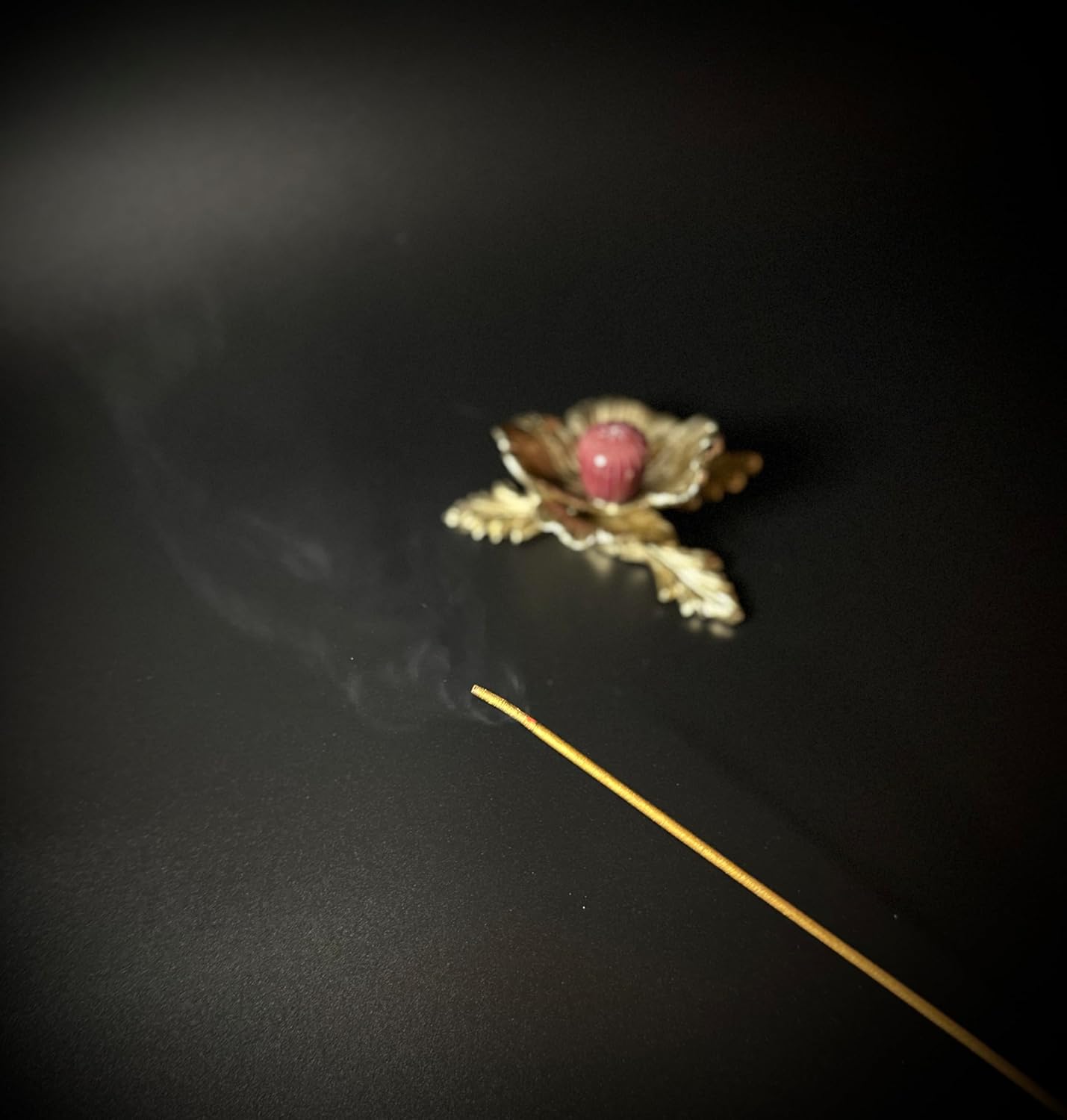 Gold Incense Joss Stick 1 lb Bundle with Coiling Ember Effect