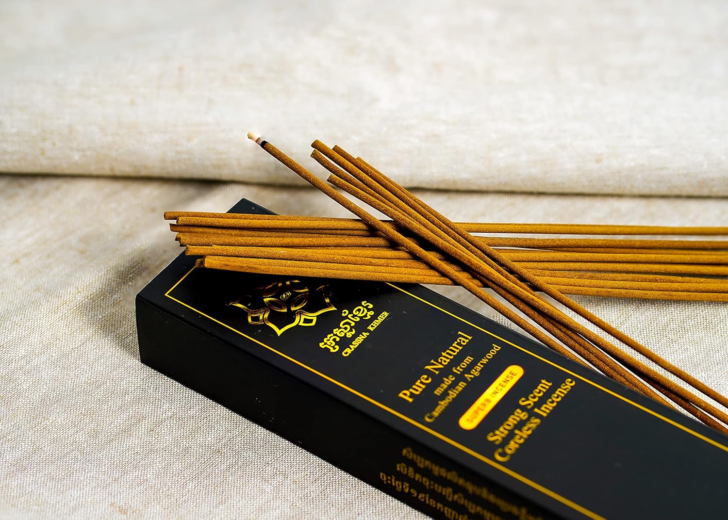 Agarwood Oud Incense Sticks - 25g Natural Scented